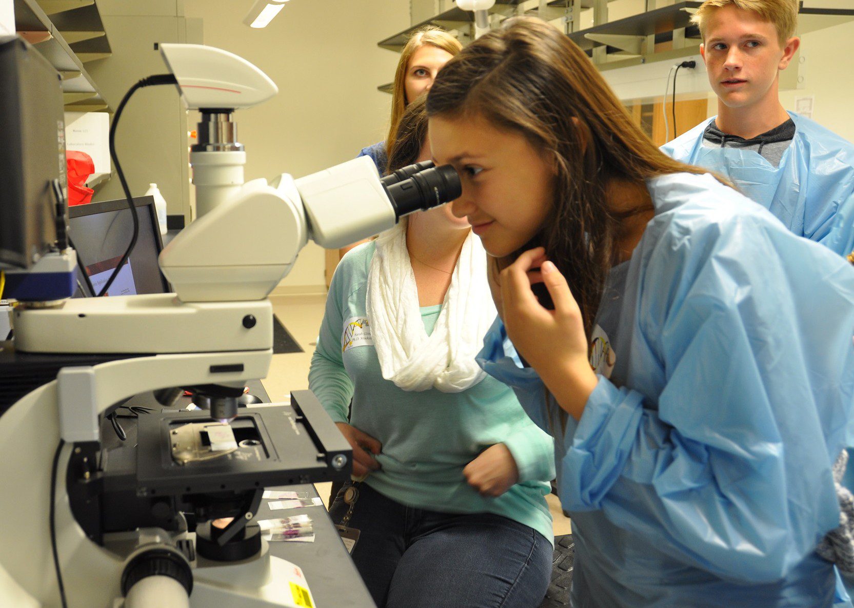 Middle School Students Get Excited About Science - College of Medicine